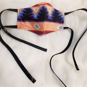 Fabric mask with filter pocket